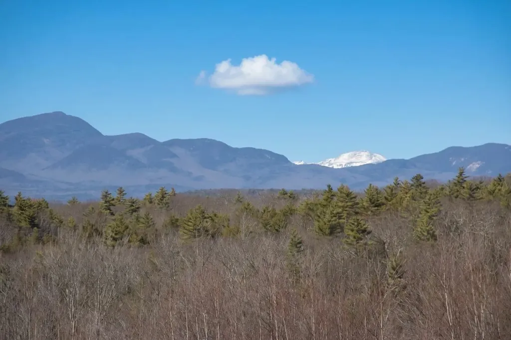 5 Ferry Road Moultonborough NH 03254