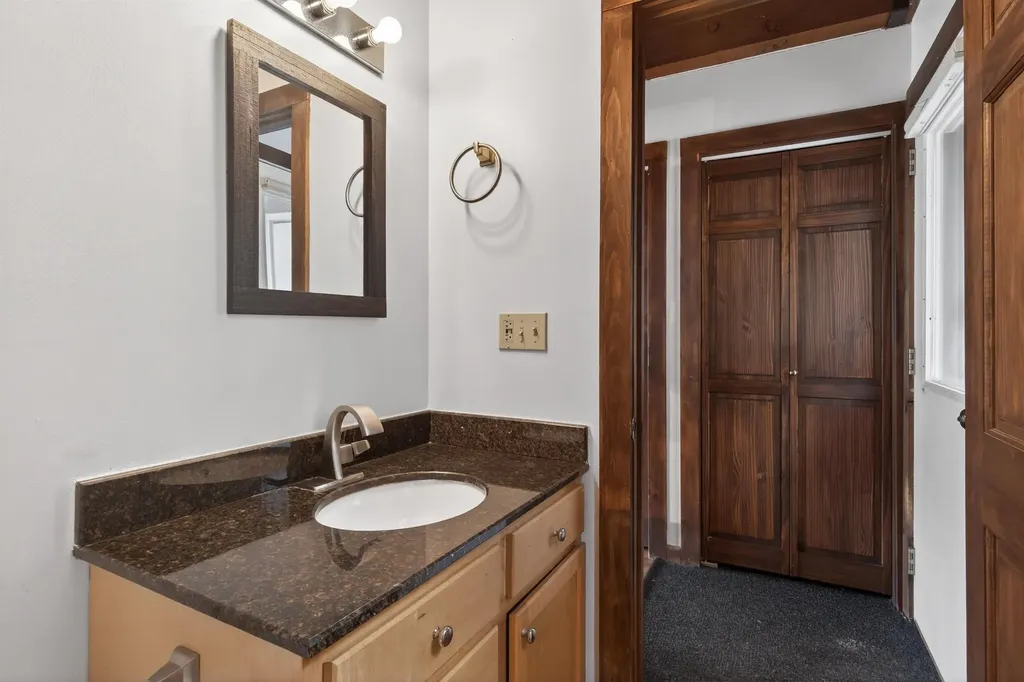 576 Francestown Road Bennington NH 03442
