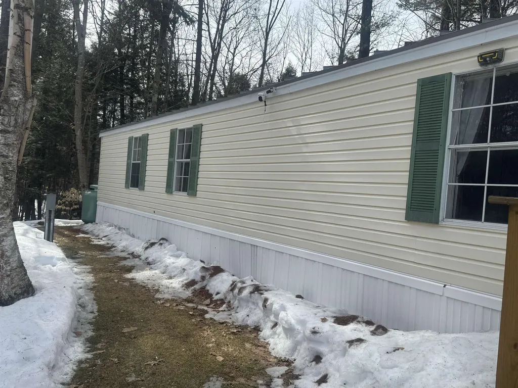 82 Sunset Circle Campton NH 03223