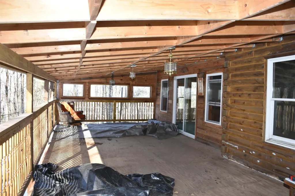 397 Winch Hill Extension Roxbury VT 05663