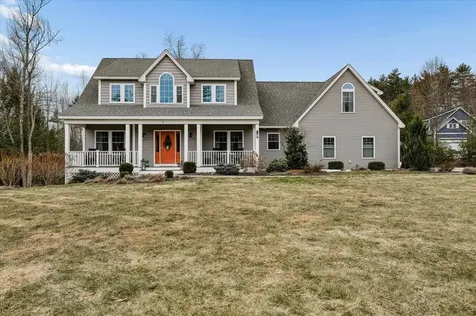 5 Whiting Farm Drive Amherst NH 03031