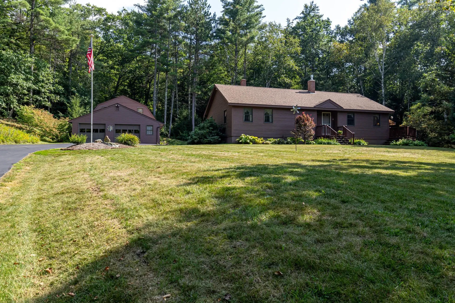 13 Evans Road Hebron NH 03241