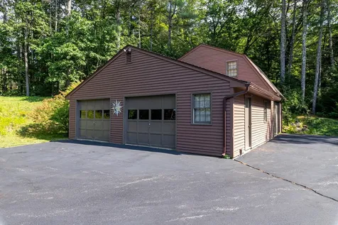 13 Evans Road Hebron NH 03241