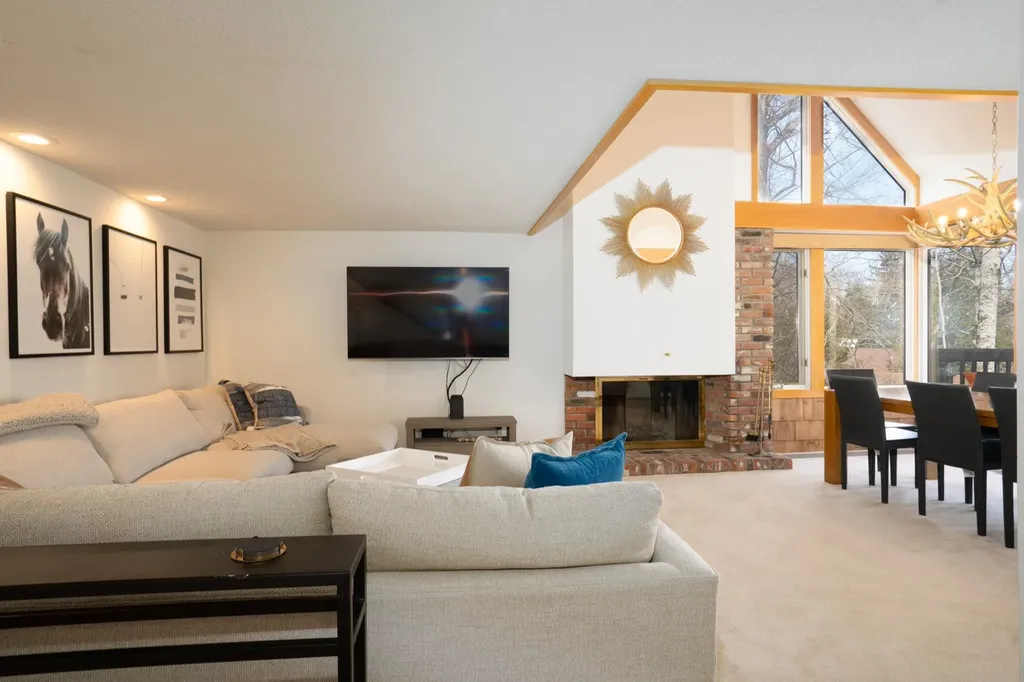 60 Hilltop Road Winhall VT 05340