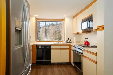 60 Hilltop Road Winhall VT 05340