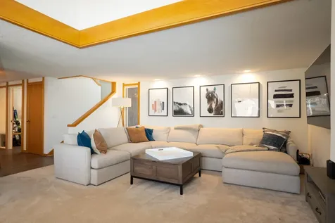 60 Hilltop Road Winhall VT 05340