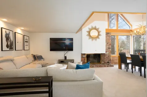 60 Hilltop Road Winhall VT 05340