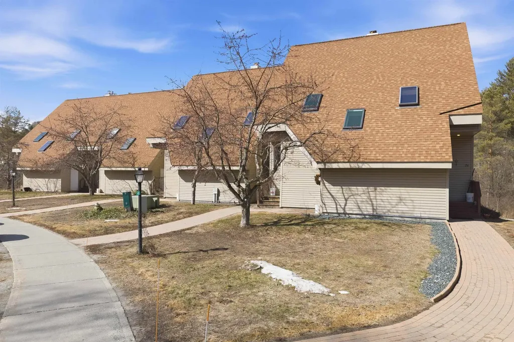 42 Heritage Condo Way Woodstock VT 05091