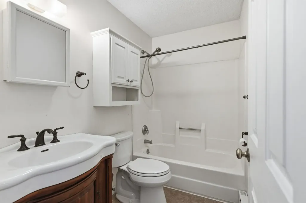 42 Heritage Condo Way Woodstock VT 05091