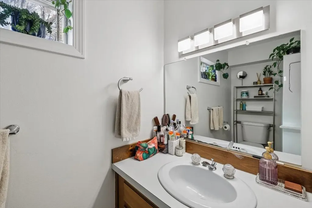 227 Joe English Road New Boston NH 03070