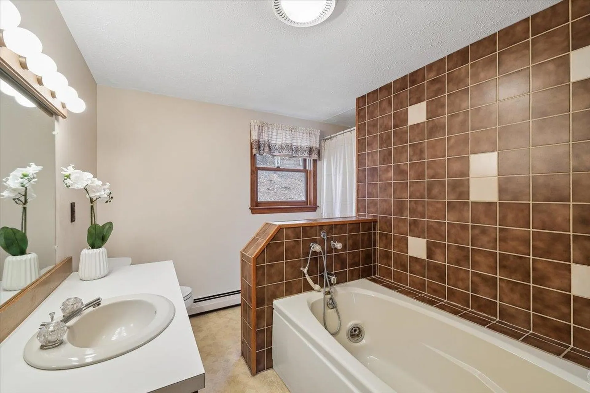 227 Joe English Road New Boston NH 03070