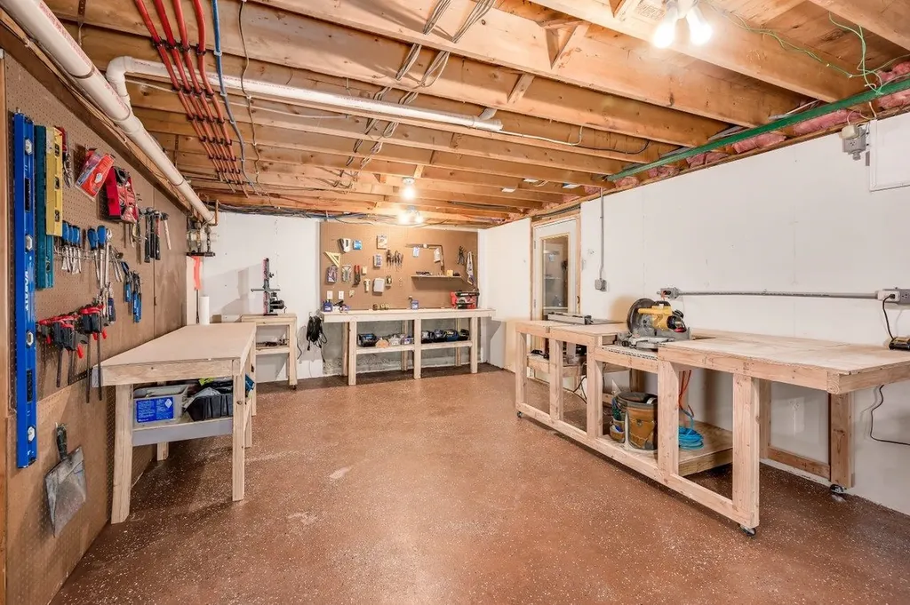 12 Spencer Lane Lee NH 03861