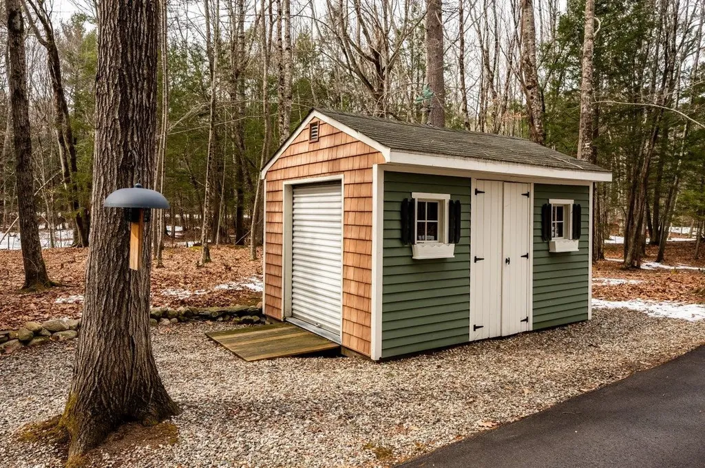 12 Spencer Lane Lee NH 03861