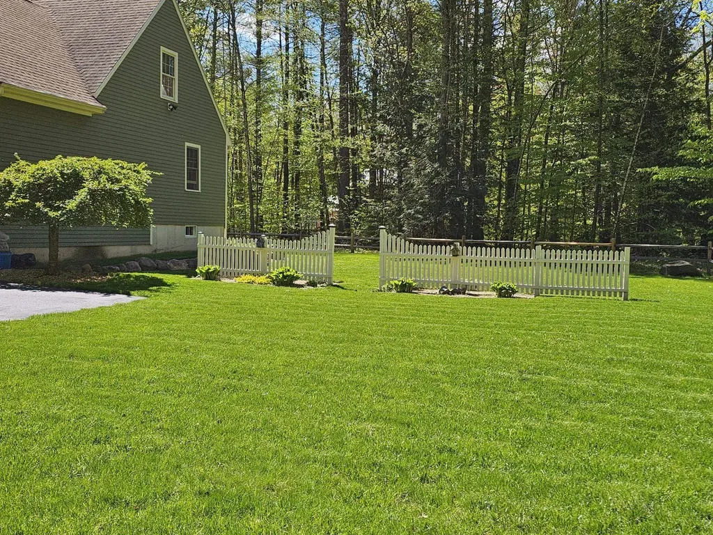 12 Spencer Lane Lee NH 03861