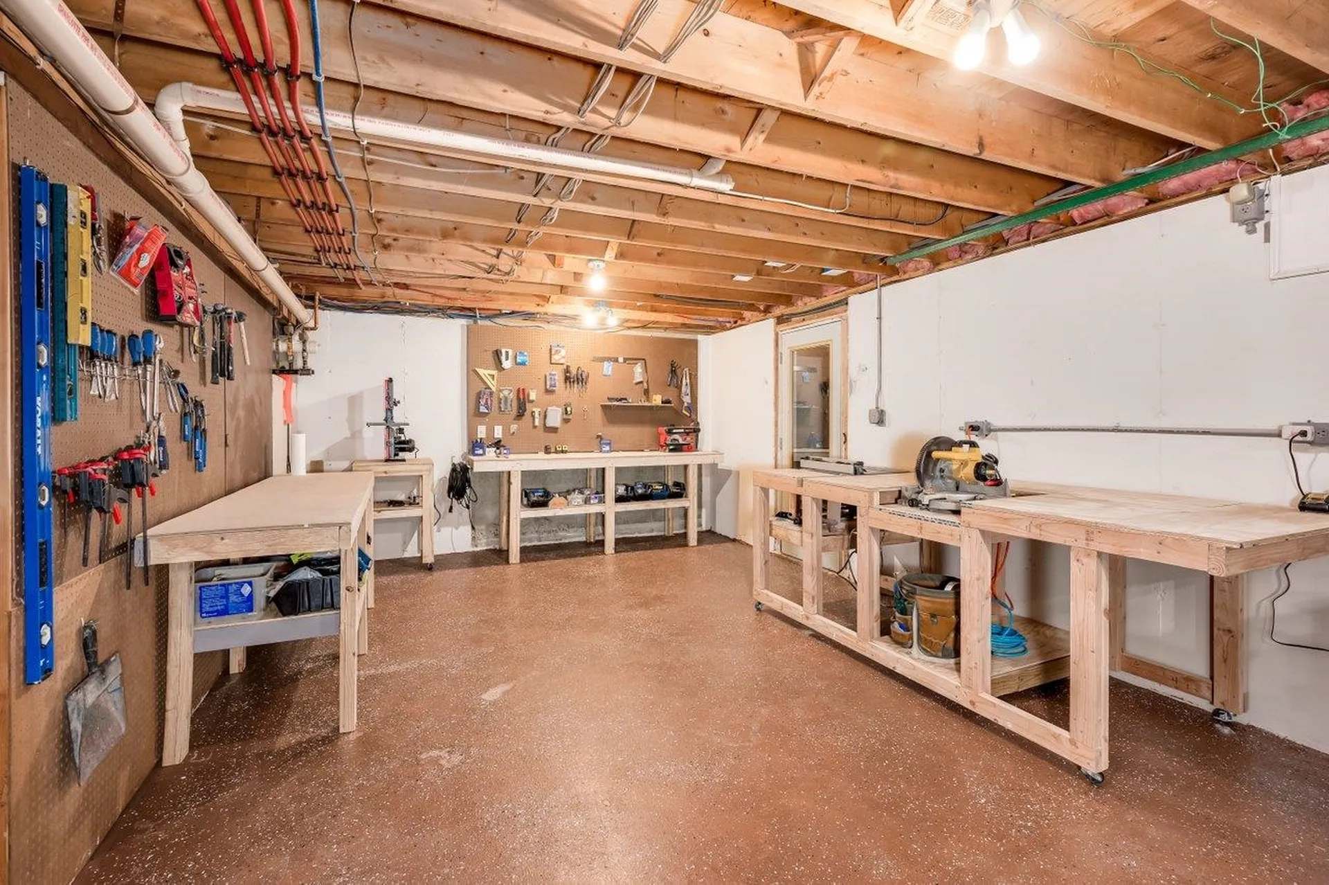 12 Spencer Lane Lee NH 03861