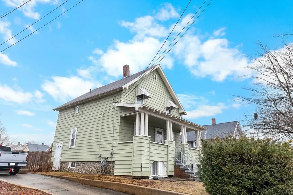 36 S Maple Street Manchester NH 03103