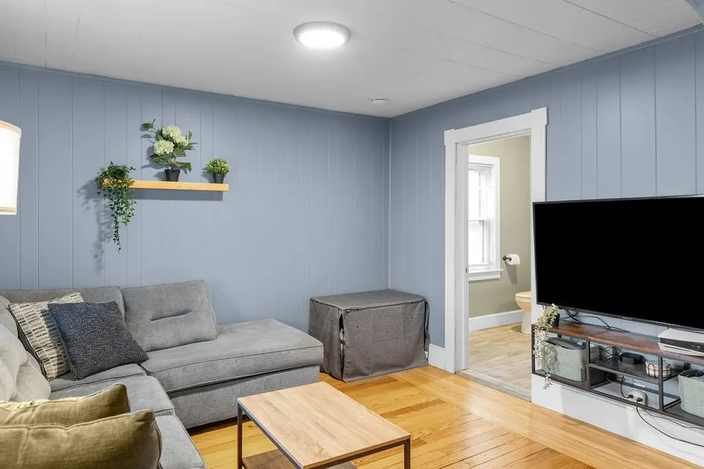 36 S Maple Street Manchester NH 03103