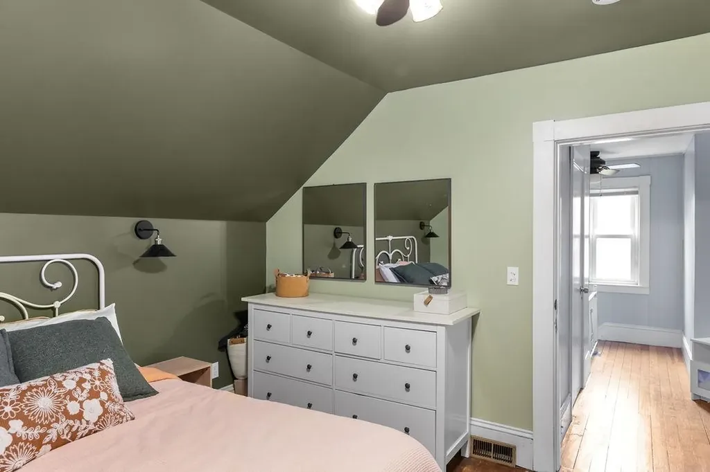 36 S Maple Street Manchester NH 03103