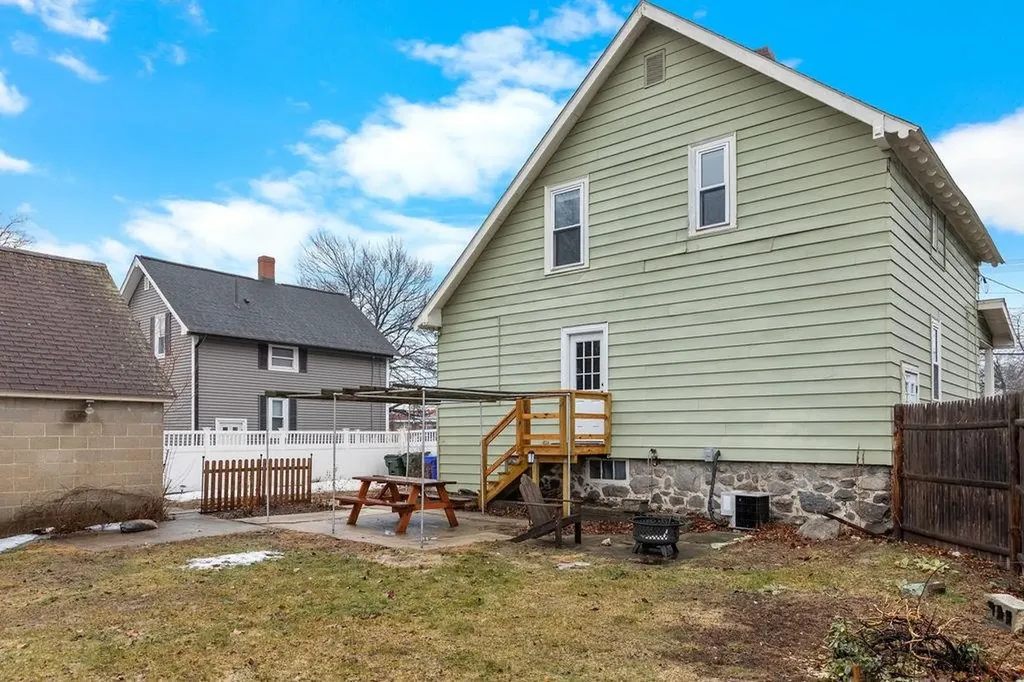 36 S Maple Street Manchester NH 03103