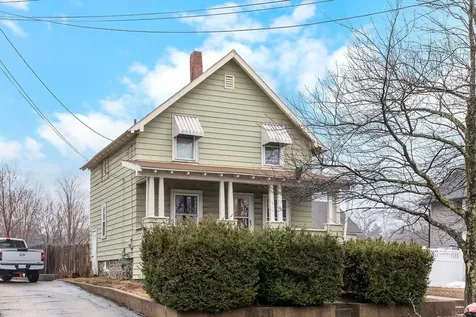 36 S Maple Street Manchester NH 03103