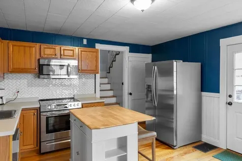36 S Maple Street Manchester NH 03103