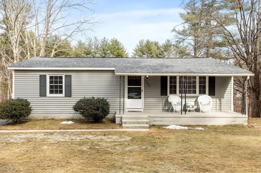 1256 Mammoth Road Pelham NH 03076