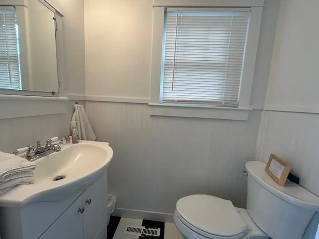 14 Hamel Road Sunapee NH 03782