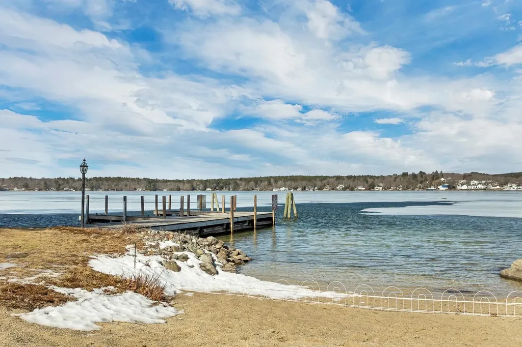 103 Clark Road Wolfeboro NH 03894