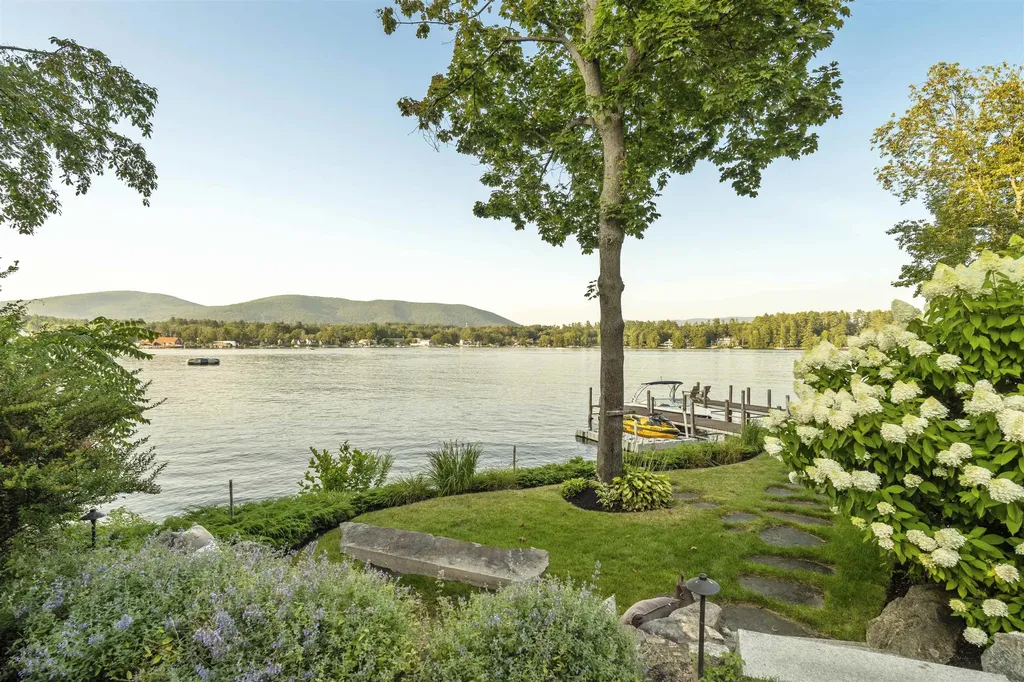 24 Dew Point Lane Center Harbor NH 03226