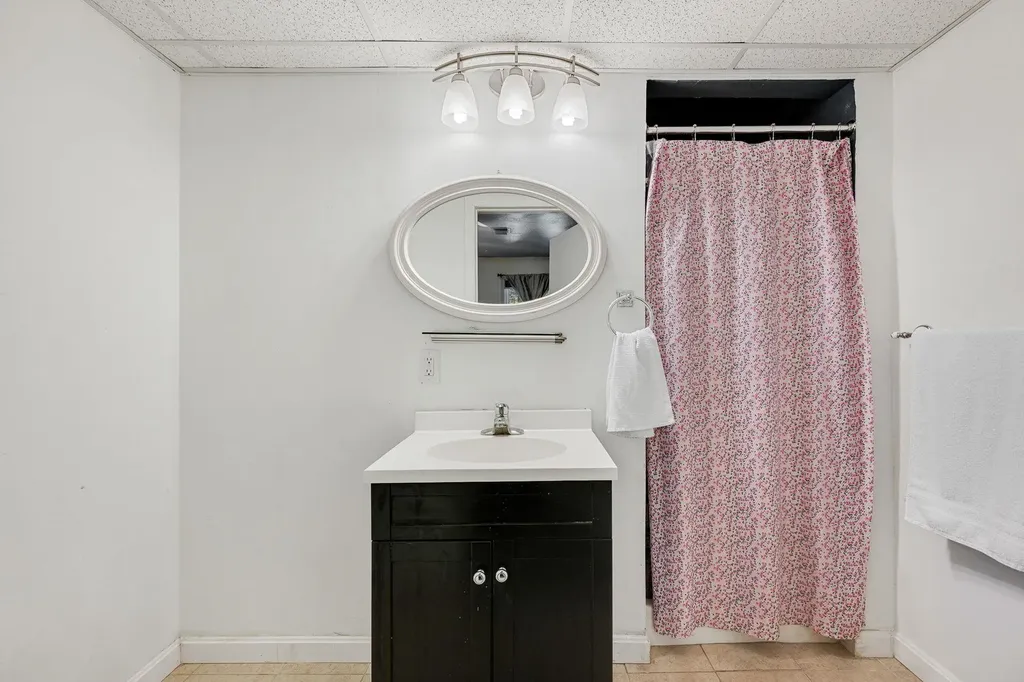 2 Greenfield Road Extension Essex VT 05452