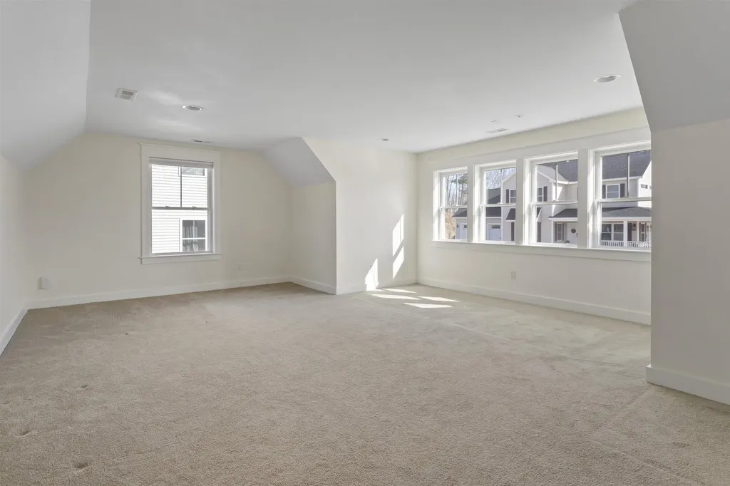 36 Eisenhower Drive Rochester NH 03867