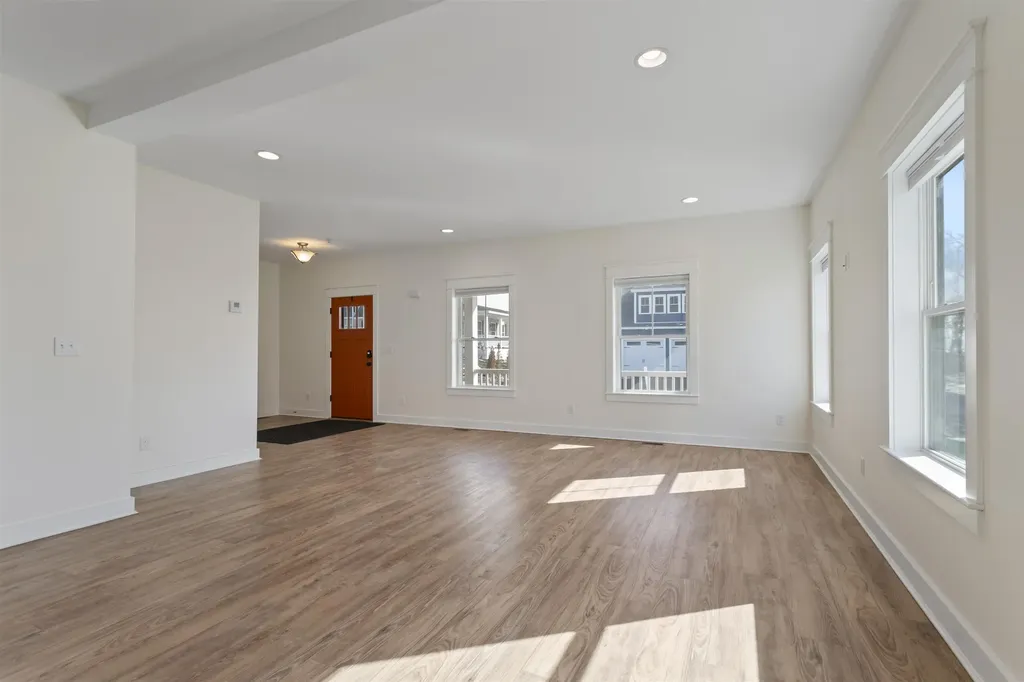 36 Eisenhower Drive Rochester NH 03867