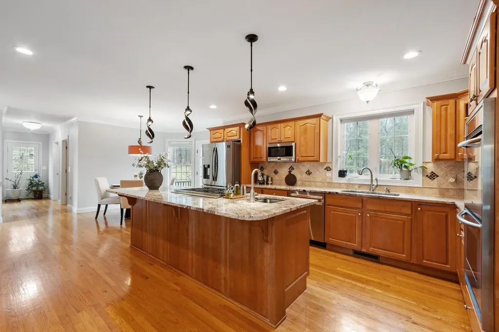 15 Appleton Road Windham NH 03087