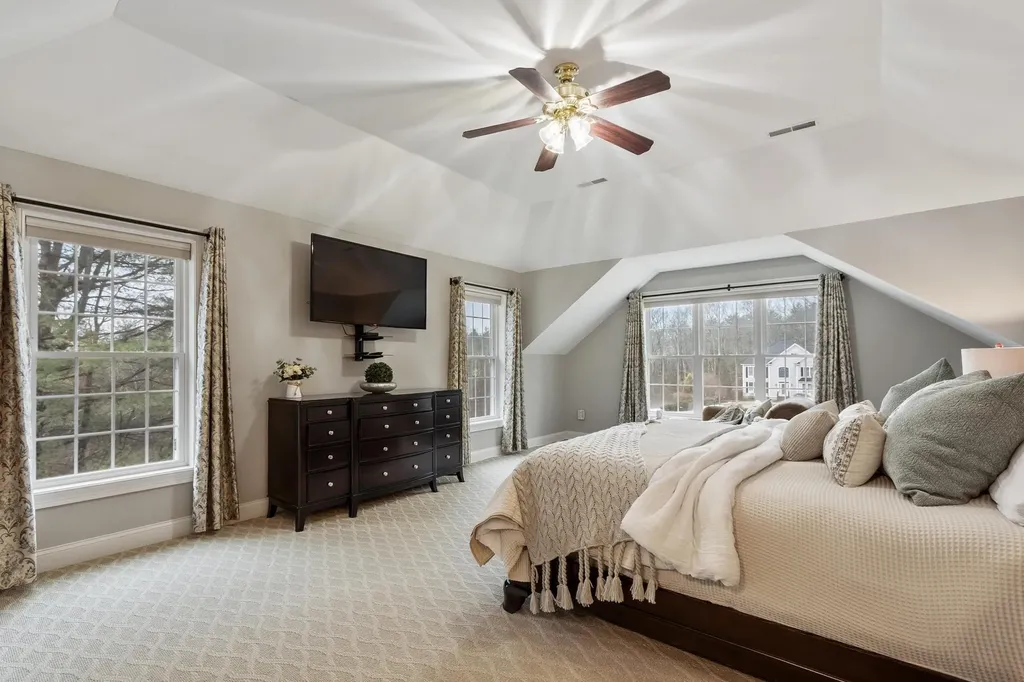 15 Appleton Road Windham NH 03087