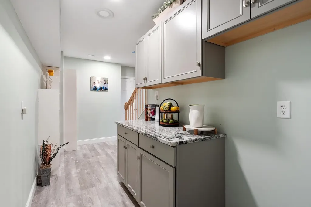 15 Appleton Road Windham NH 03087