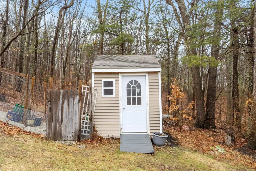 15 Appleton Road Windham NH 03087