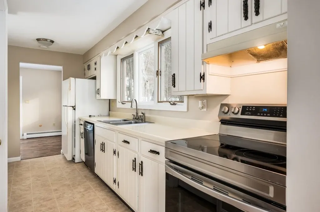 87 Edgewater Drive Barrington NH 03825