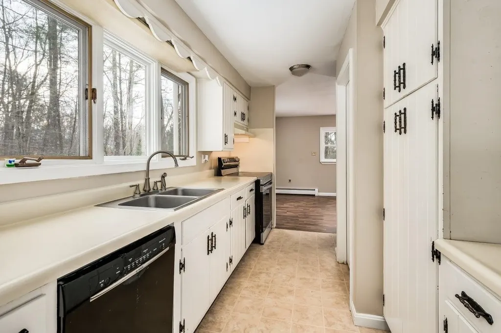 87 Edgewater Drive Barrington NH 03825