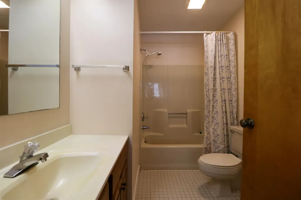 27 College Hill Road Hanover NH 03755