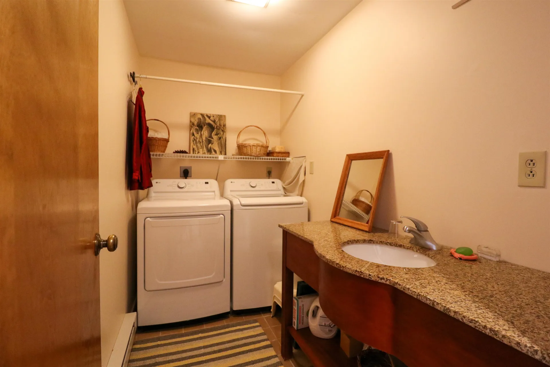 27 College Hill Road Hanover NH 03755