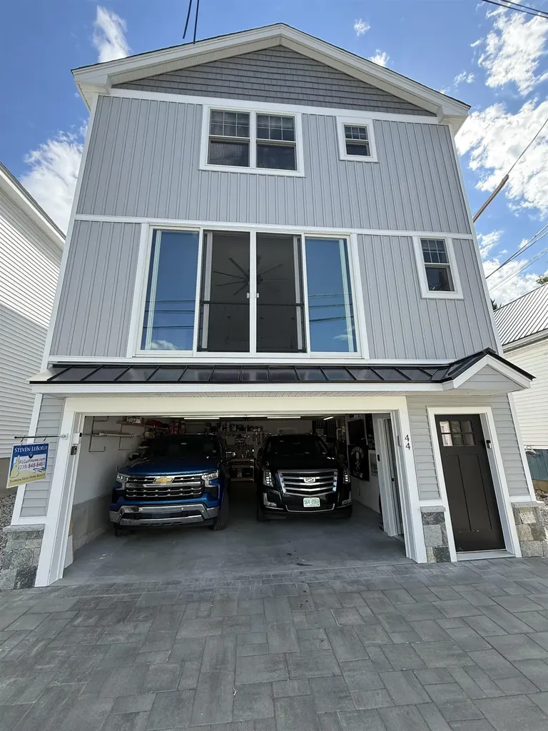 44 Centenary Avenue Laconia NH 03246
