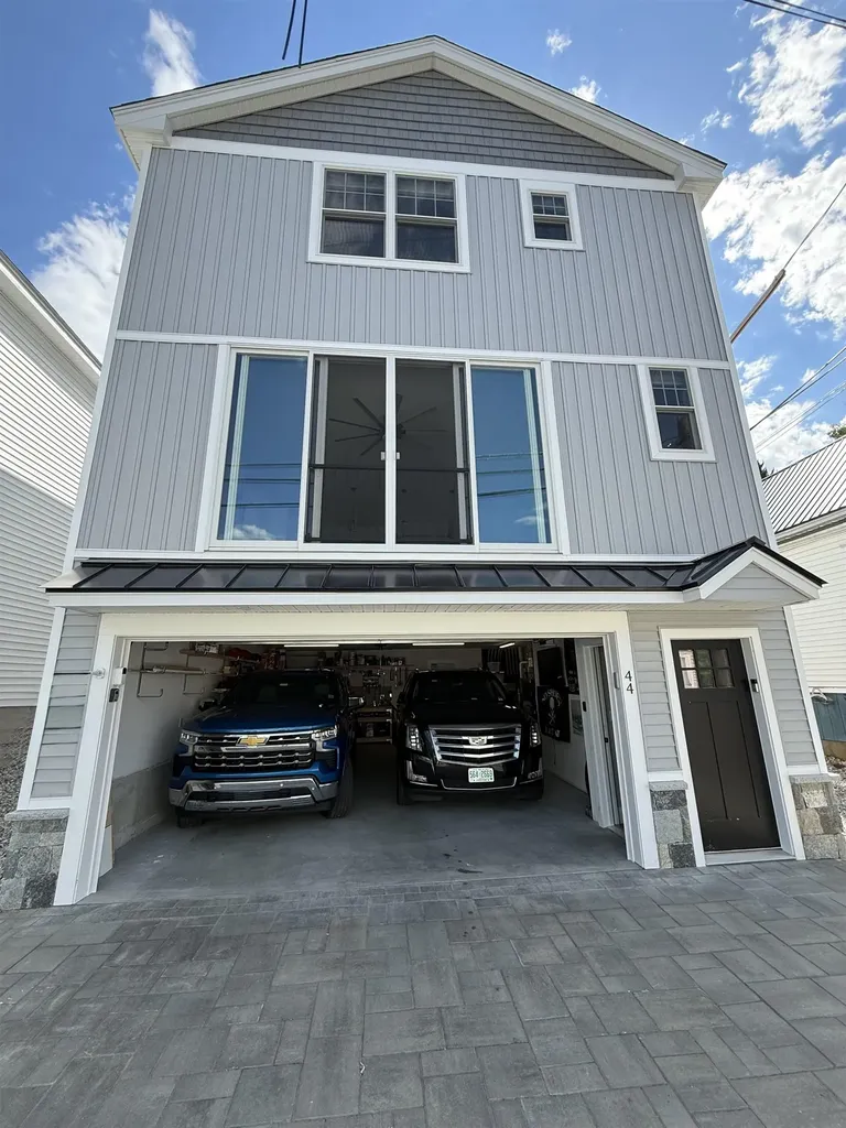 44 Centenary Avenue Laconia NH 03246