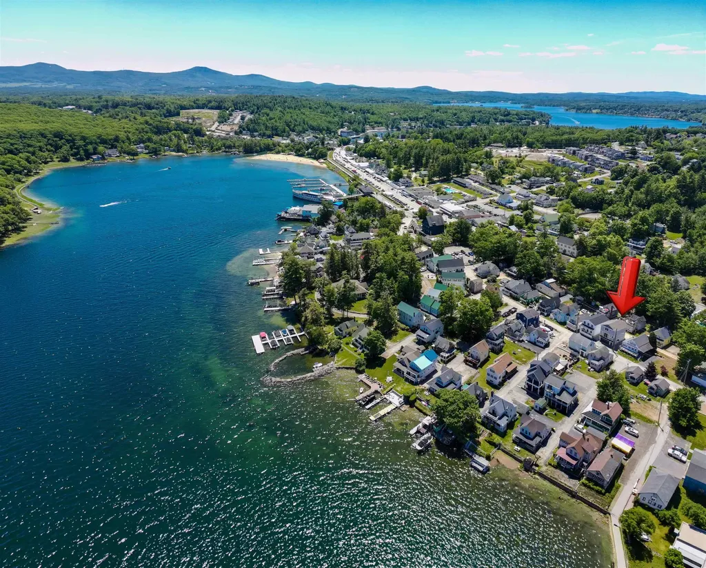 44 Centenary Avenue Laconia NH 03246