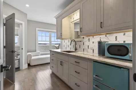 44 Centenary Avenue Laconia NH 03246