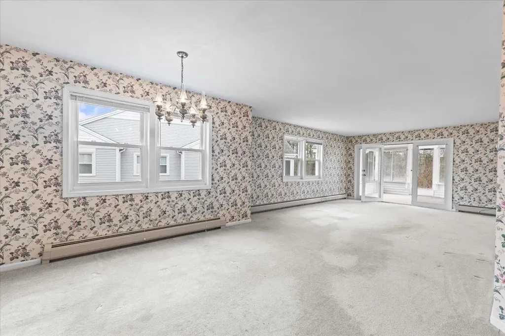 16 Clover Drive Essex VT 05452