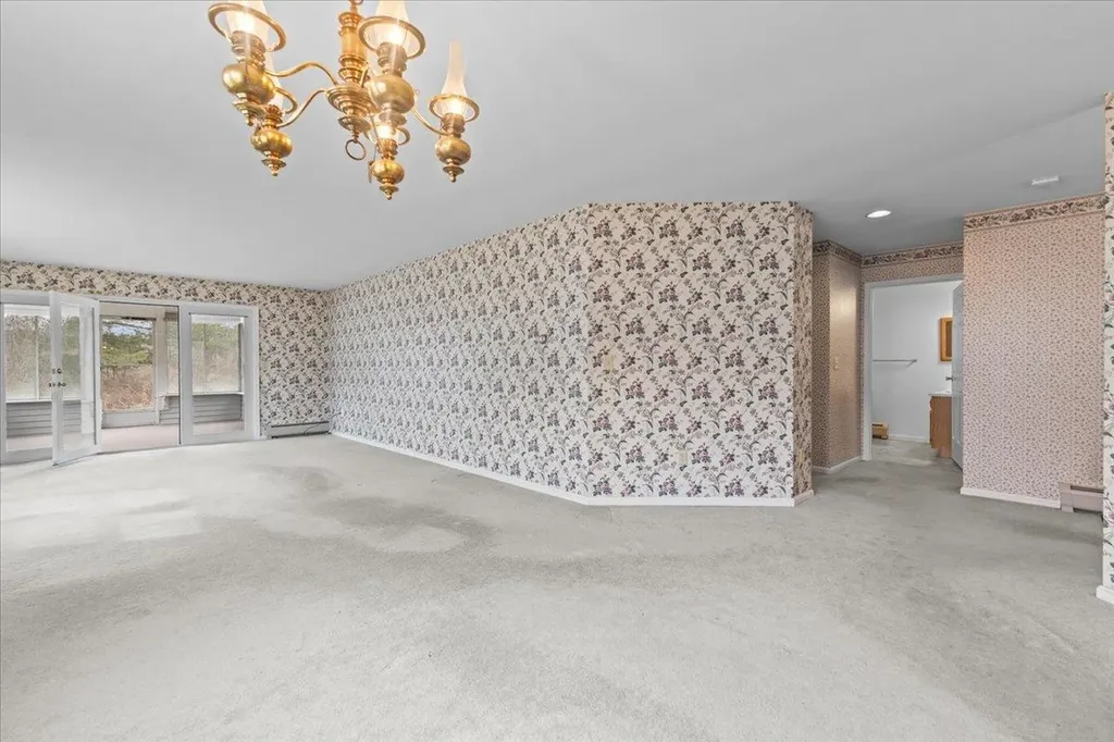 16 Clover Drive Essex VT 05452