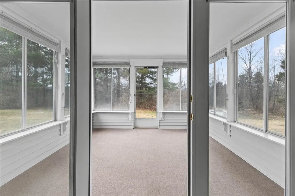 16 Clover Drive Essex VT 05452