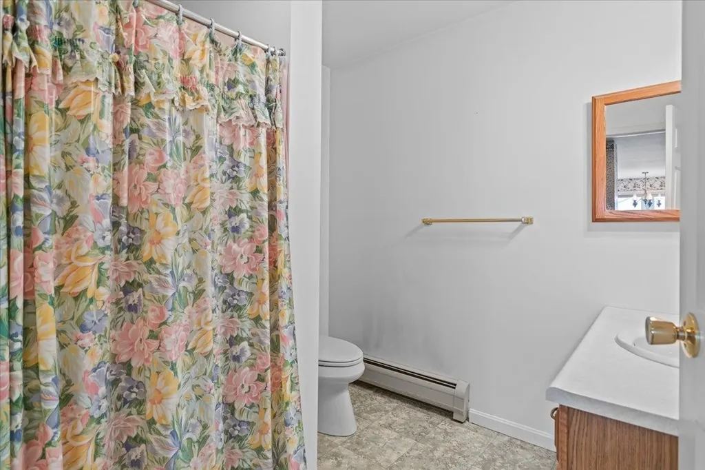 16 Clover Drive Essex VT 05452