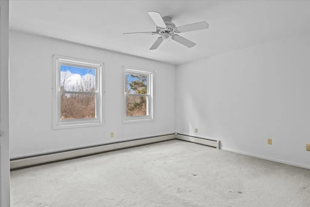 16 Clover Drive Essex VT 05452