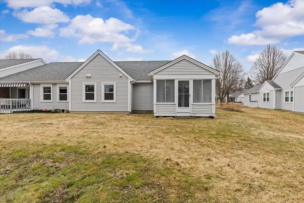 16 Clover Drive Essex VT 05452